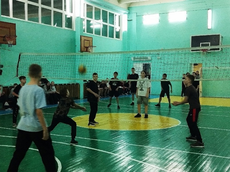 Турнир по волейболу.